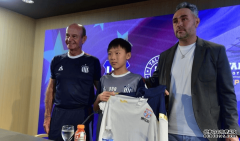 流言板]11岁中国中场只身抵达阿根廷加盟塔勒雷斯俱乐部接受训练